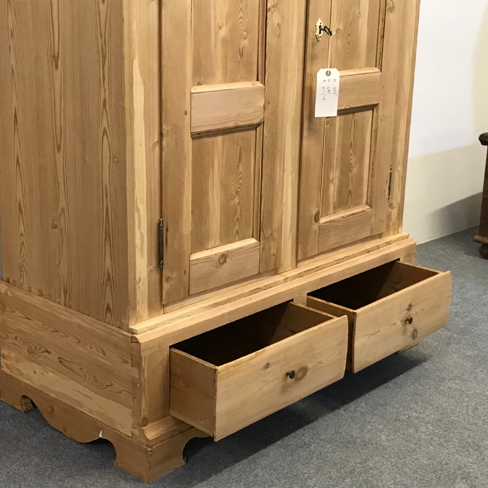 SMALL DOUBLE DOOR OLD DANISH PINE WARDROBE View VI