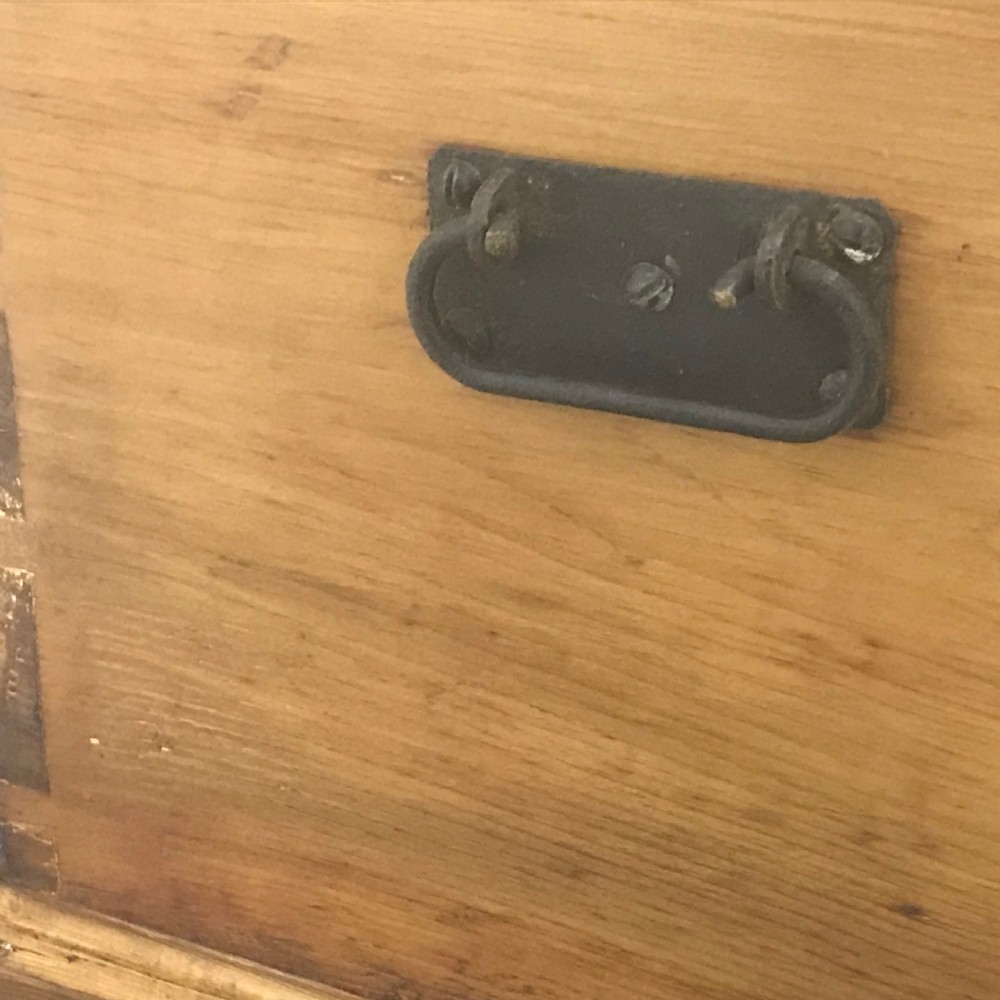 POLISHED ENGLISH VICTORIAN PINE BLANKET BOX  View V