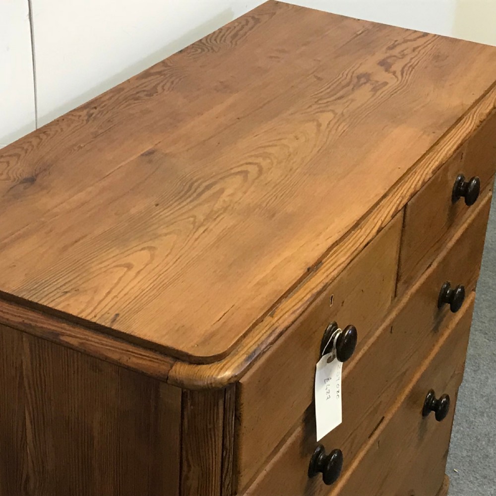 Large English Victorian Pine Chest of Drawers View IV