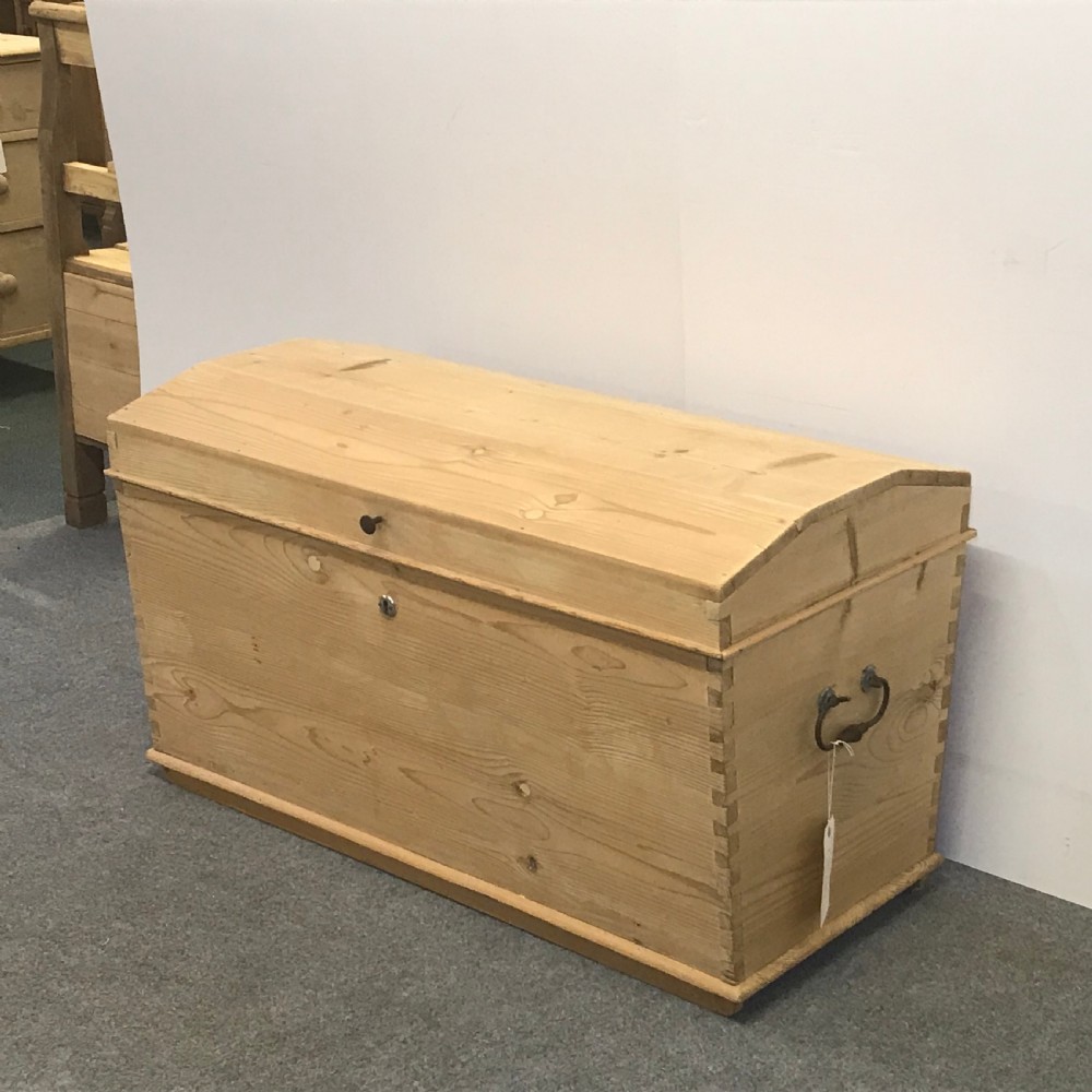 Old Pine Blanket Chest c.1910 View III