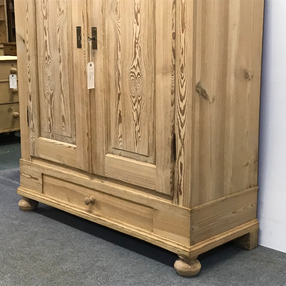ANTIQUE PINE DOUBLE WARDROBE WITH DRAWER (DISMANTLES) View V