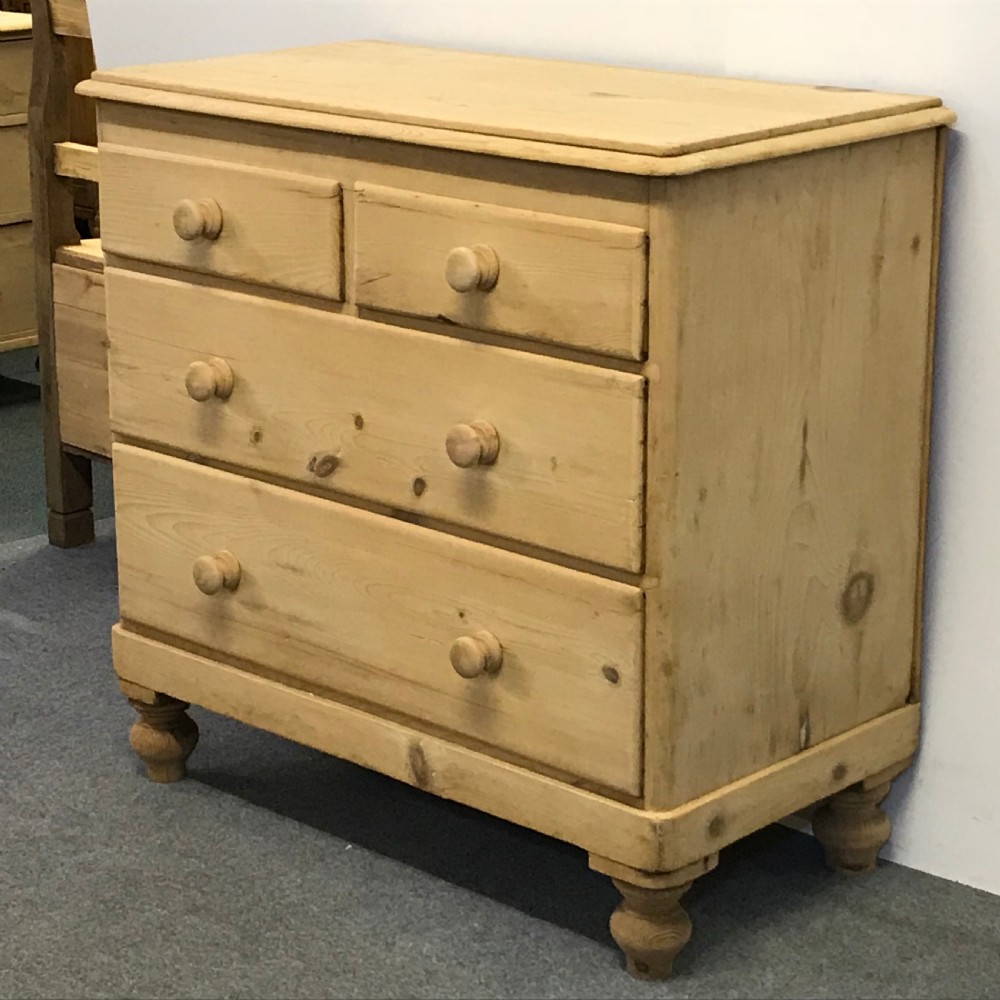 Late Victorian Pine Chest of Drawers  View III