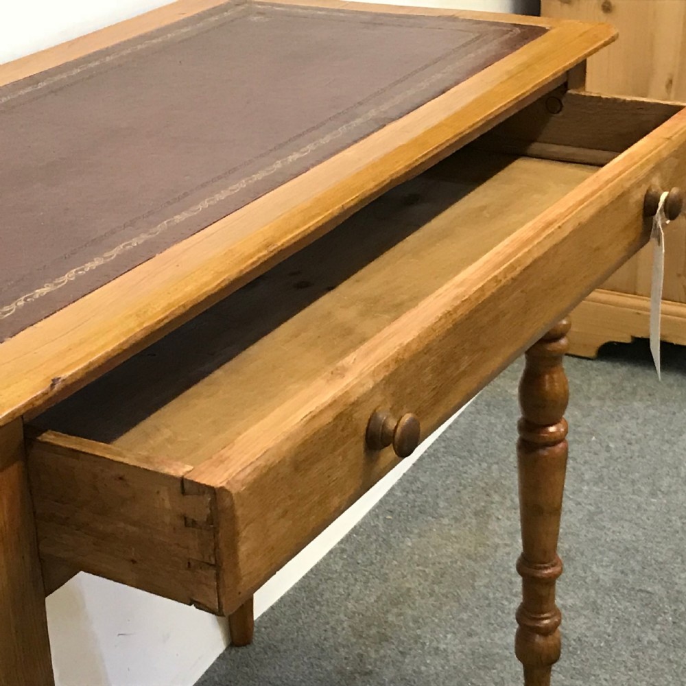 SMALL VICTORIAN LEATHER TOP WRITING TABLE  View V