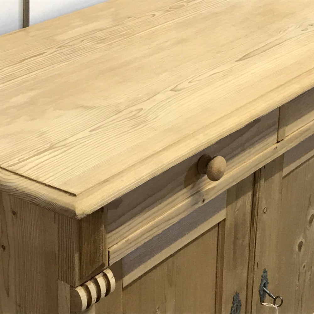 ANTIQUE PINE FARMHOUSE KITCHEN DRESSER BASE View IV