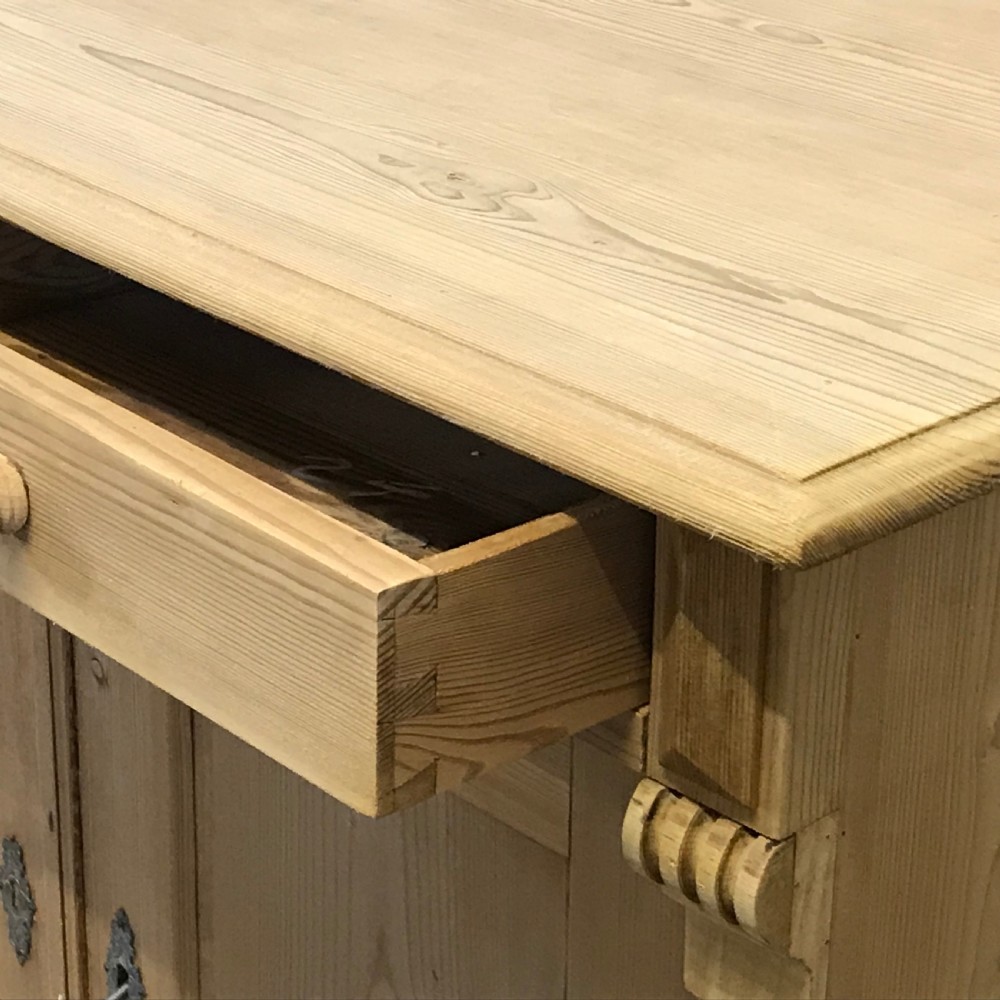 ANTIQUE PINE FARMHOUSE KITCHEN DRESSER BASE View VI