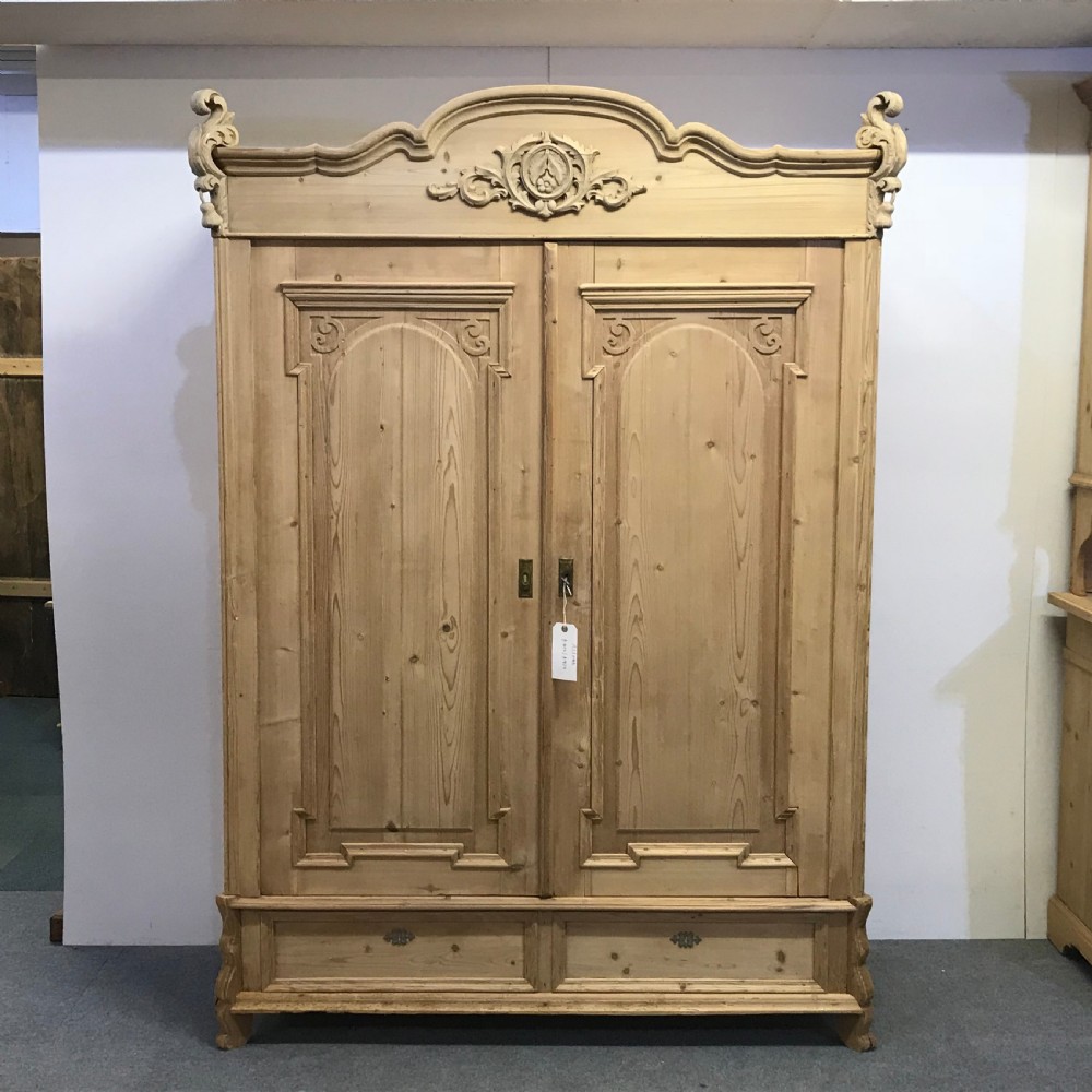 Beautiful 1800's Large Double Pine Wardrobe (Dismantles)