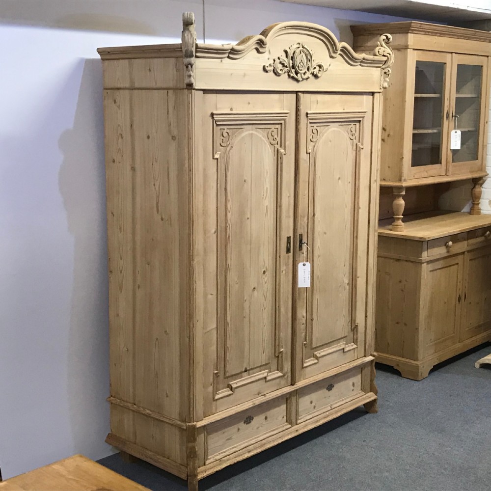 Beautiful 1800's Large Double Pine Wardrobe (Dismantles) View III