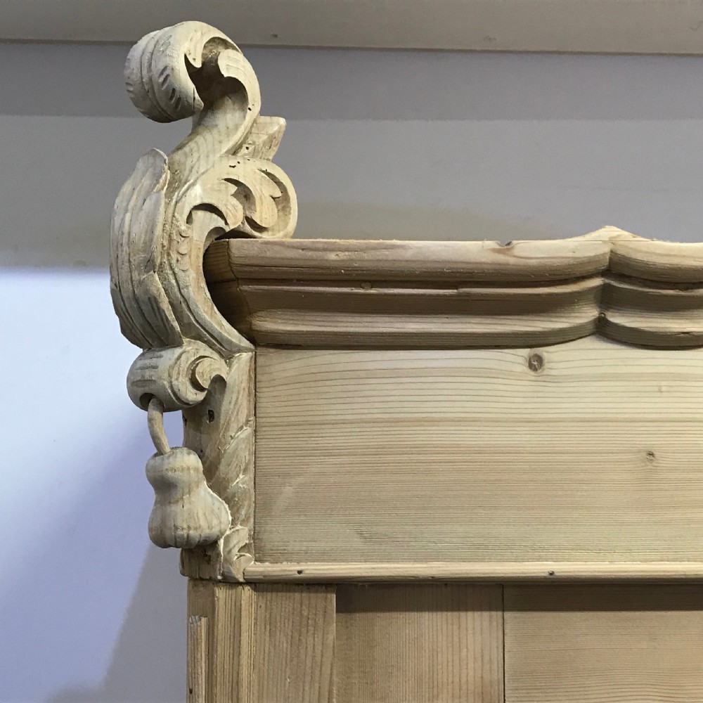 Beautiful 1800's Large Double Pine Wardrobe (Dismantles) View IV