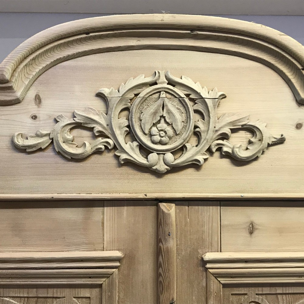 Beautiful 1800's Large Double Pine Wardrobe (Dismantles) View V