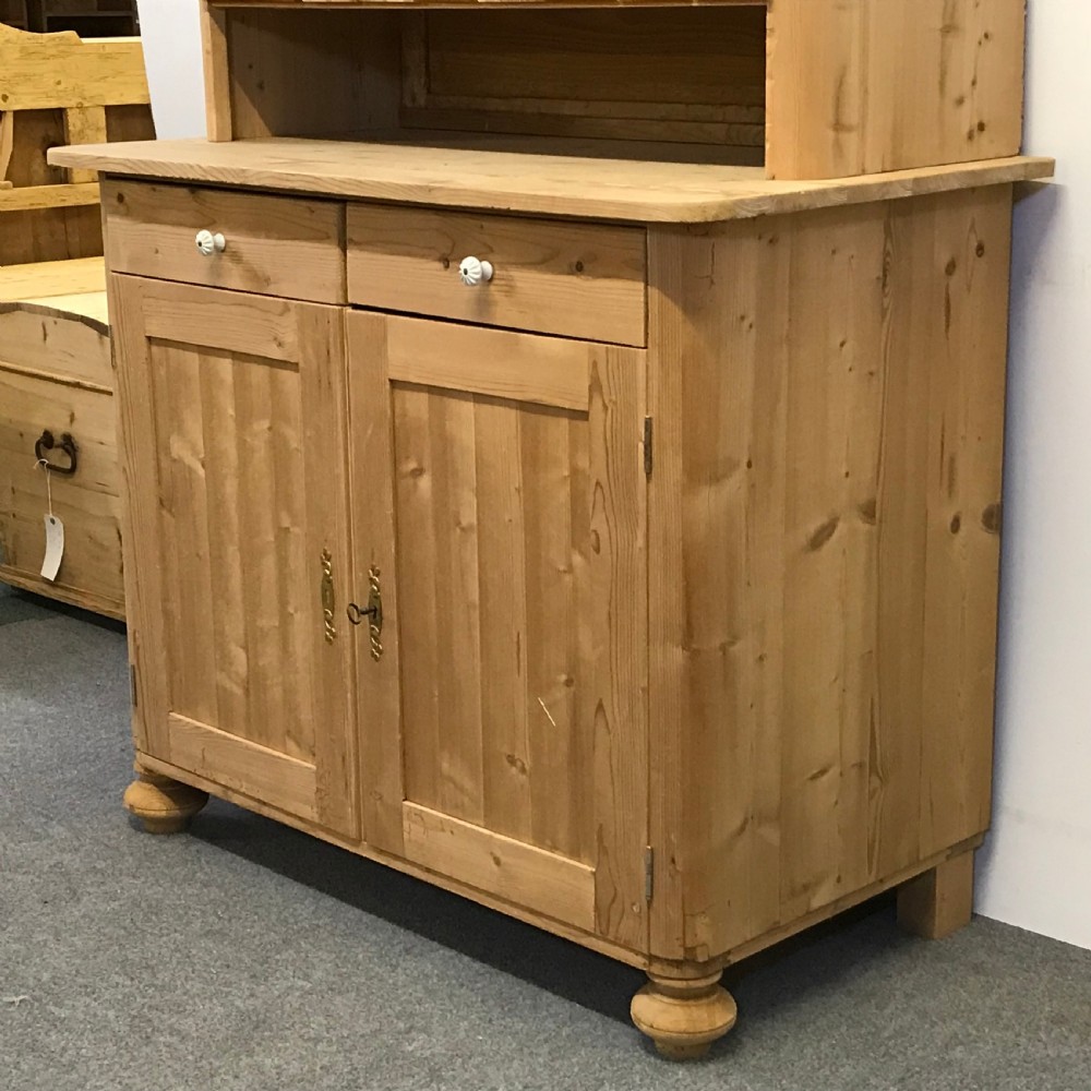 PINE GLAZED TOP DRESSER C.1920 View IV
