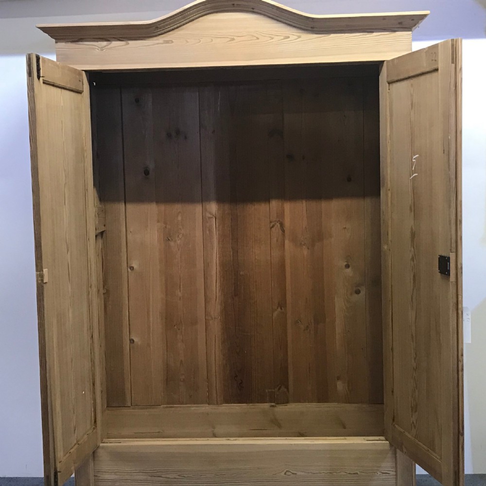 DEEP ANTIQUE DOUBLE WARDROBE WITH ARCHED TOP (DISMANTLES) View V