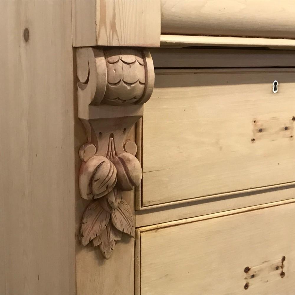 VERY LARGE GRAND ANTIQUE PINE SCOTTISH CHEST OF DRAWERS View VI