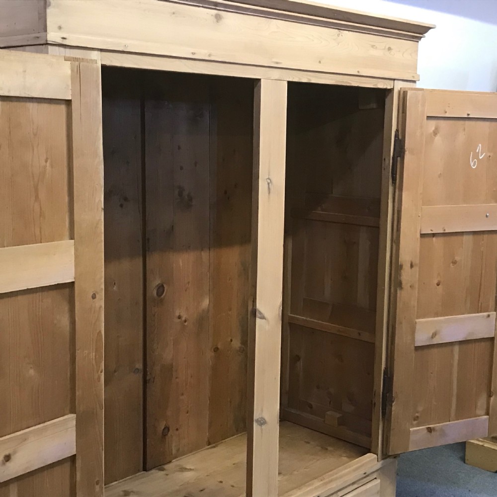 LARGE DOUBLE OLD DANISH PINE WARDROBE  View III