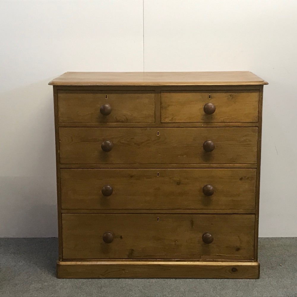 LARGE VICTORIAN PINE CHEST OF DRAWERS