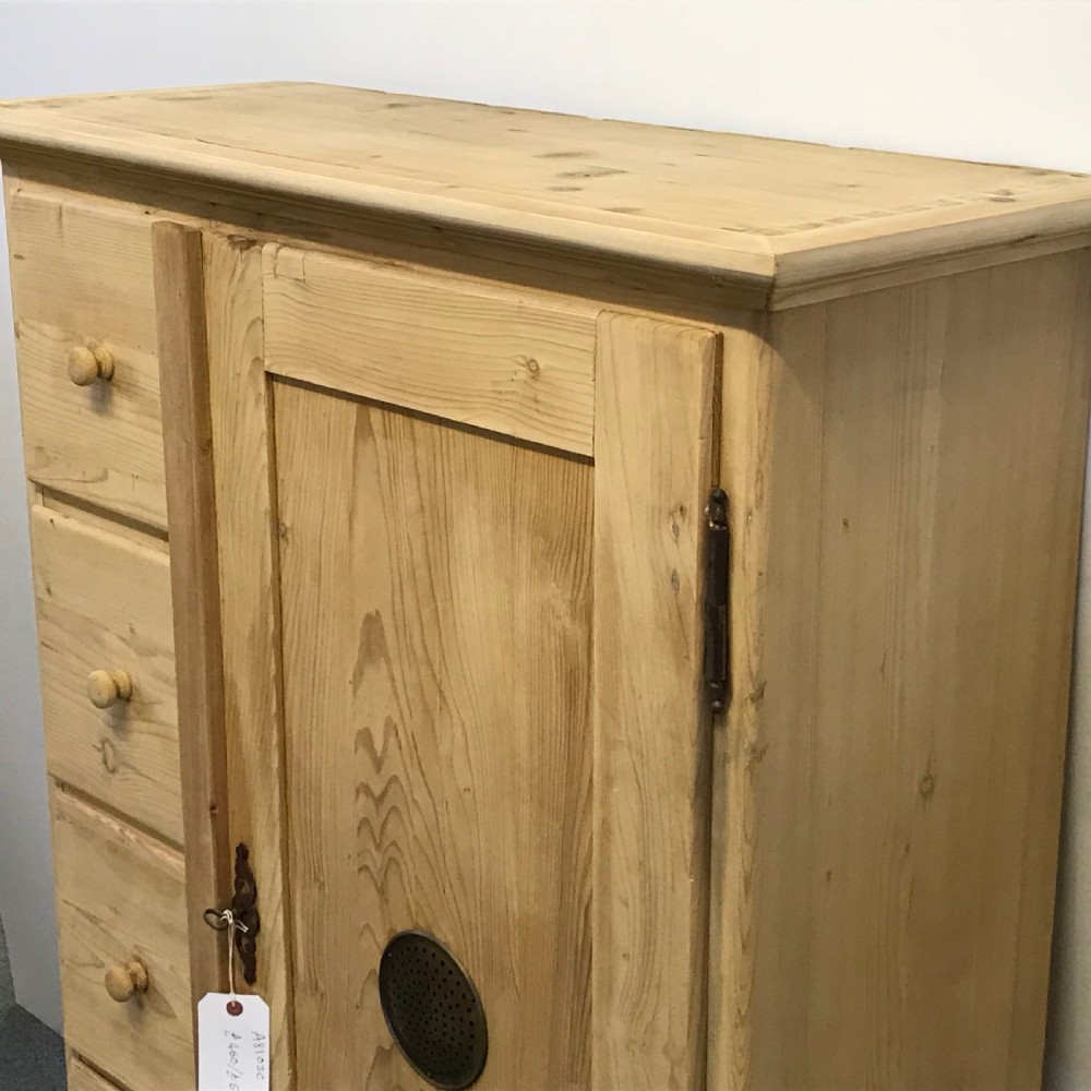 19THE CENTURY PINE LARDER CUPBOARD View III