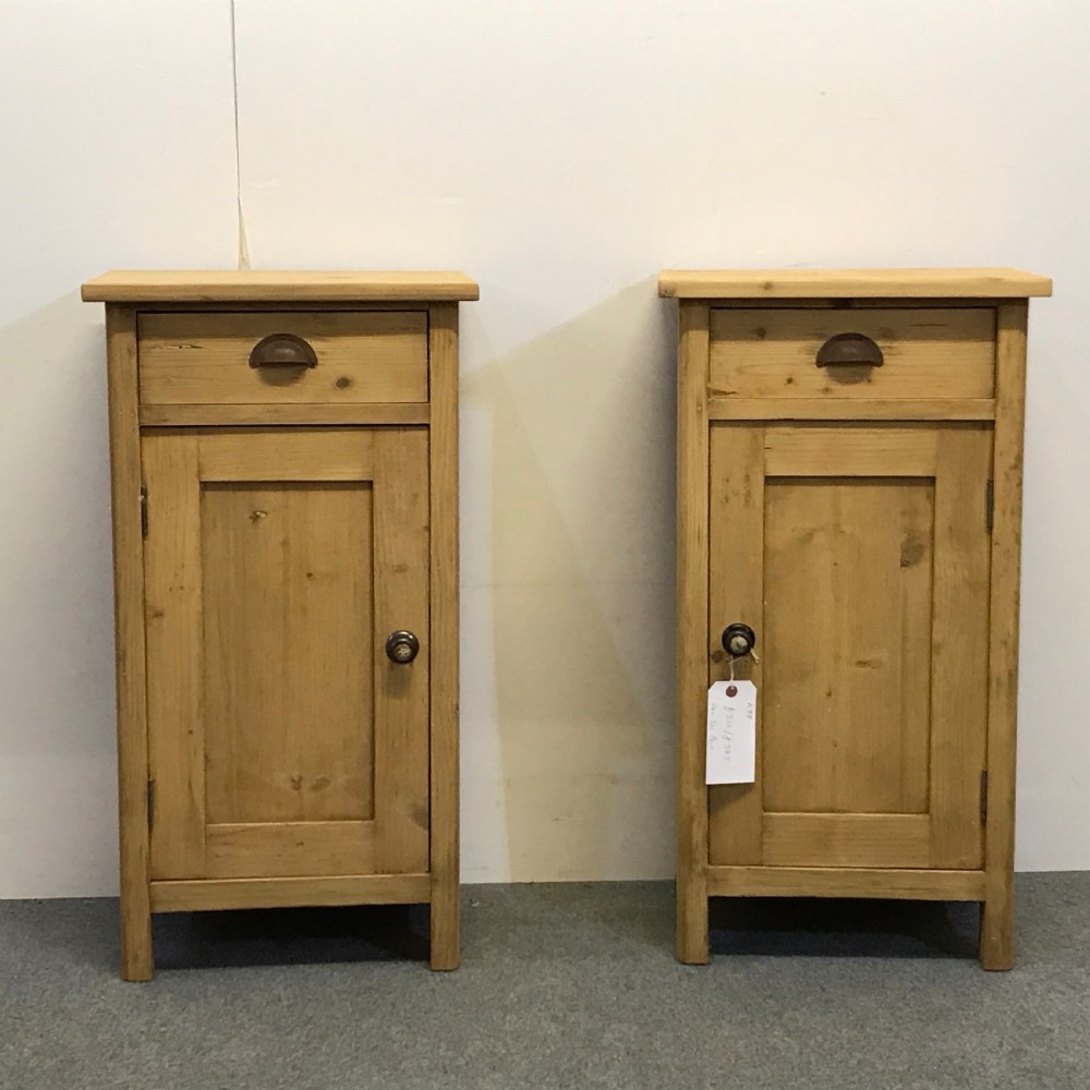 PAIR OF 1920'S OLD PINE  BEDSIDE CUPBOARDS  