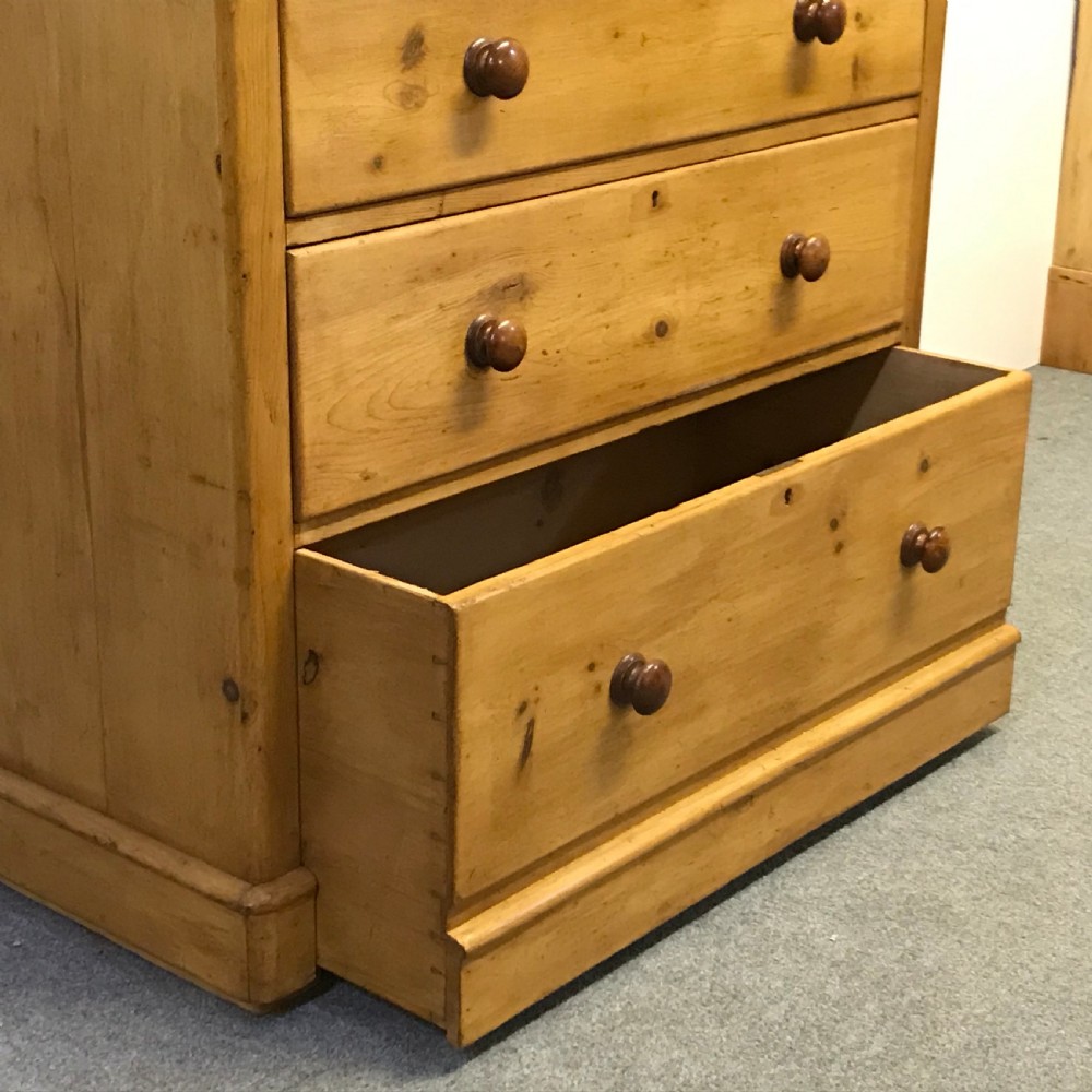 POLISHED VICTORIAN PINE CHEST OF DRAWERS  View IV