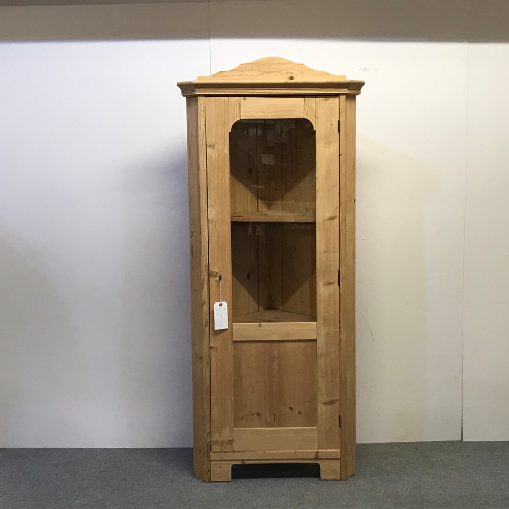 OLD PINE CORNER DISPLAY CABINET 