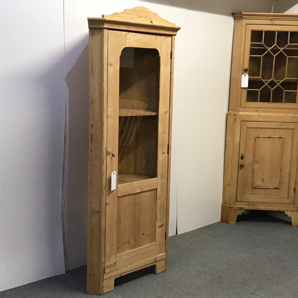 OLD PINE CORNER DISPLAY CABINET  View II