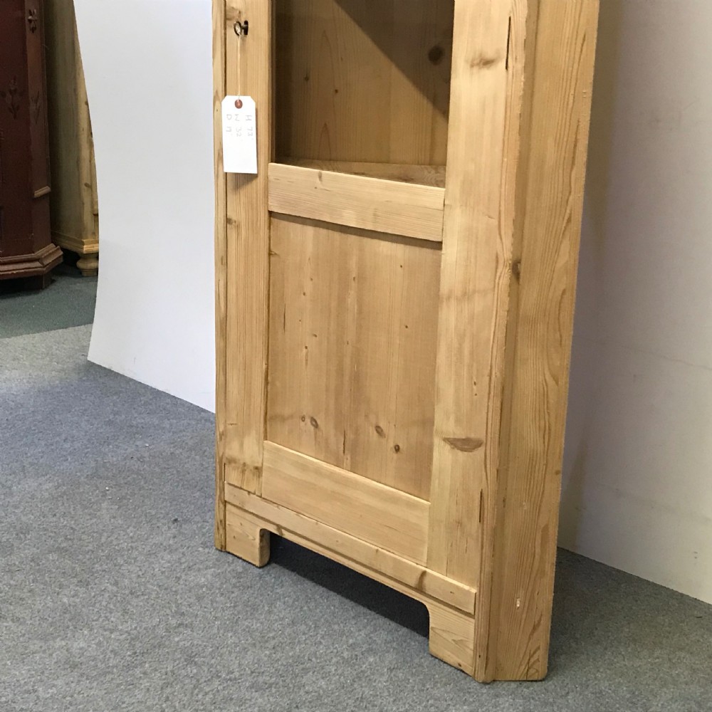OLD PINE CORNER DISPLAY CABINET  View IV