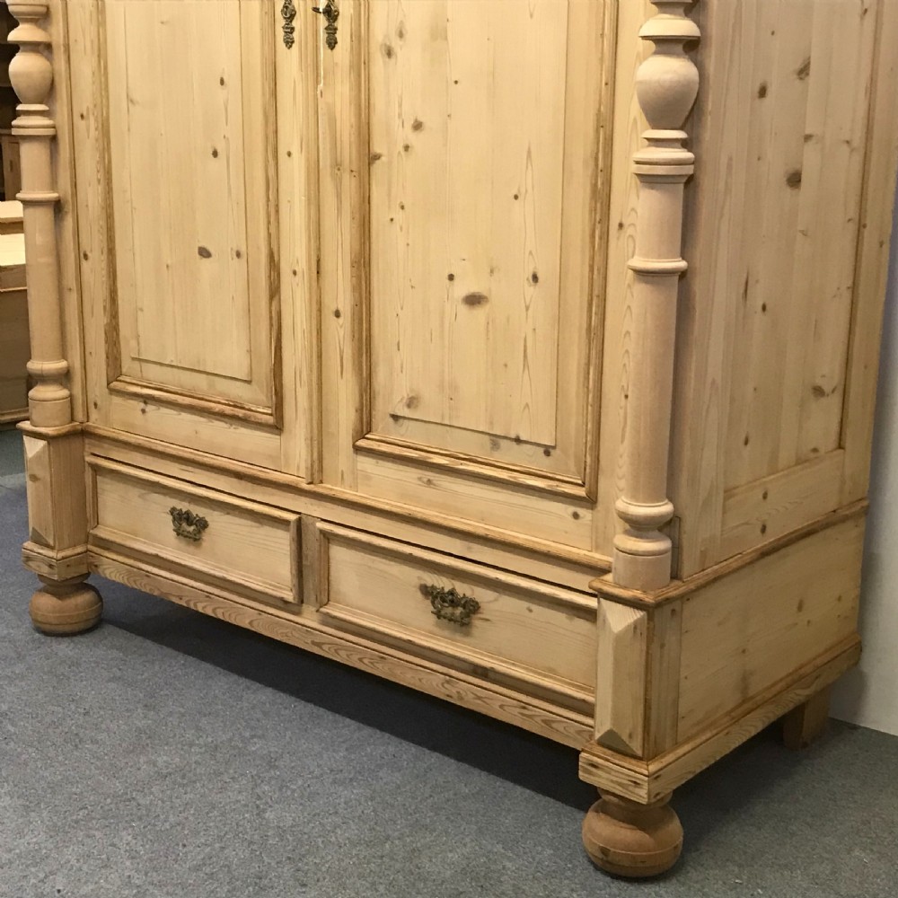 LARGE 19TH CENTURY DOUBLE PINE WARDROBE (DISMANTLES) View IV