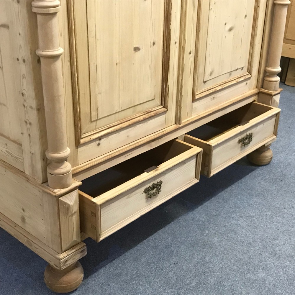 LARGE 19TH CENTURY DOUBLE PINE WARDROBE (DISMANTLES) View V