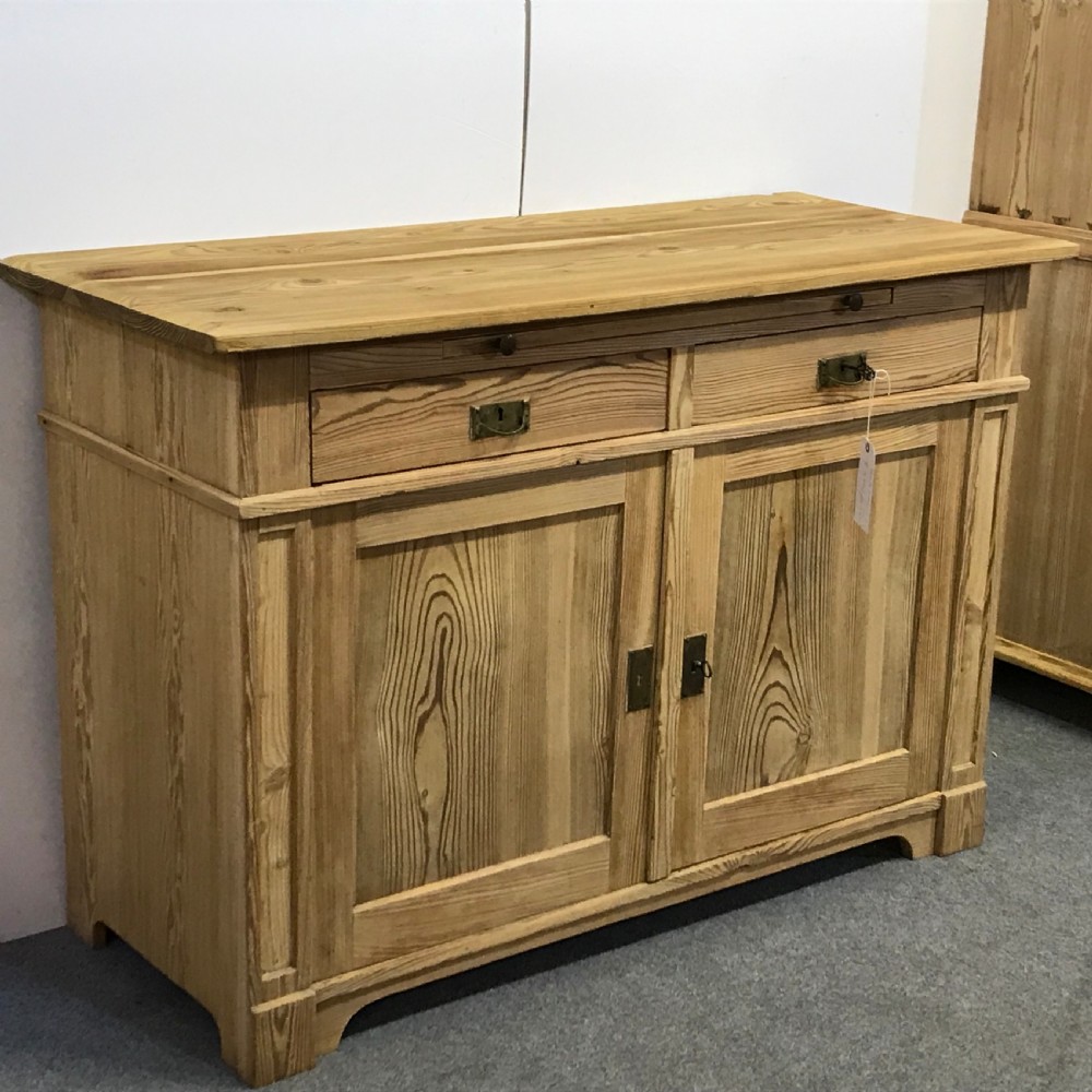 OLD PINE FARMHOUSE KITCHEN DRESSER BASE View VIII