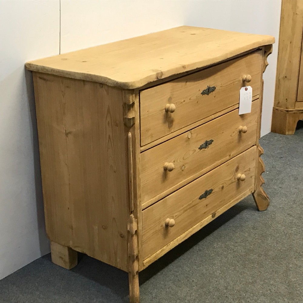 ANTIQUE PINE CHEST OF DRAWERS WITH SHAPED TOP View II