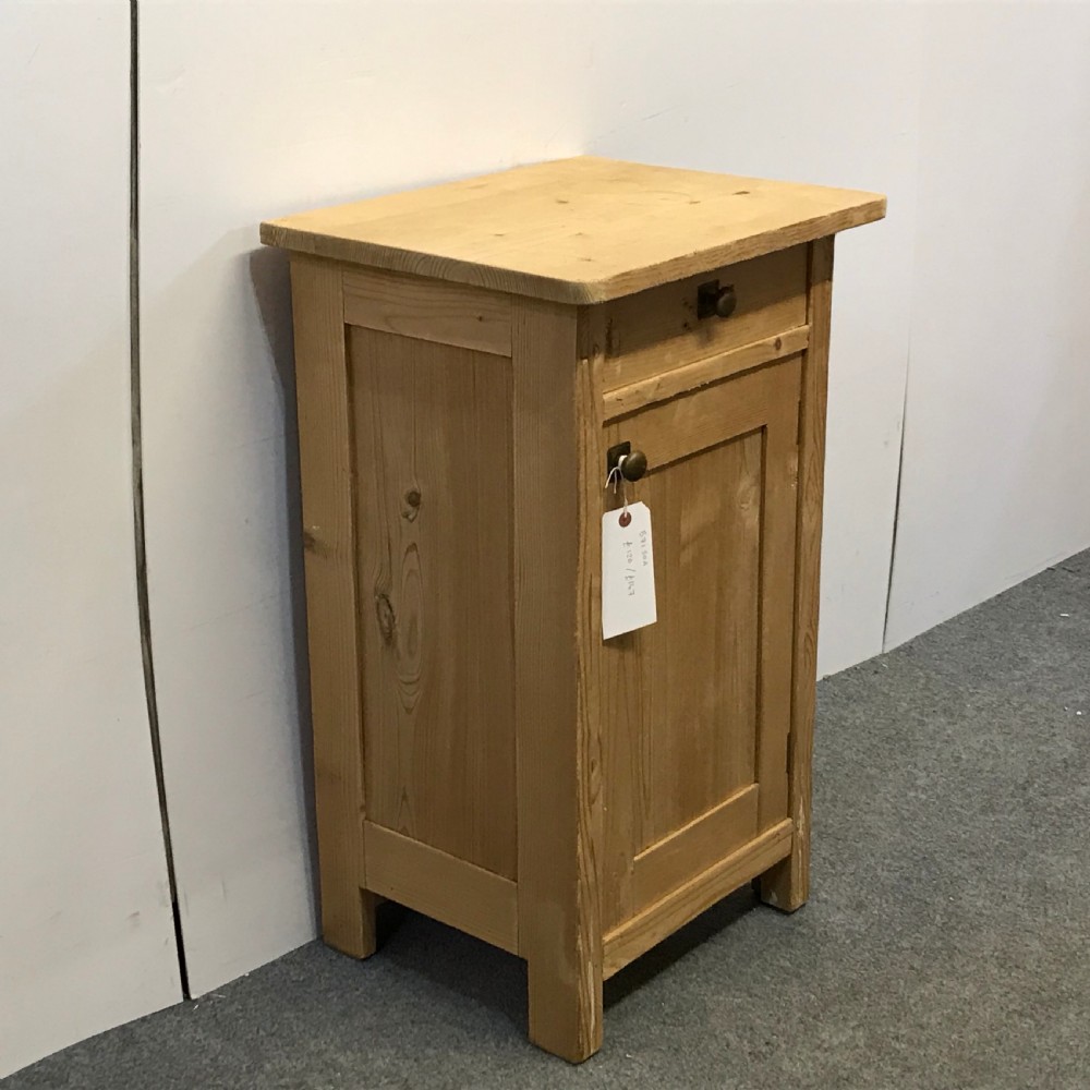 SMALL ANTIQUE PINE BEDSIDE CUPBOARD View II