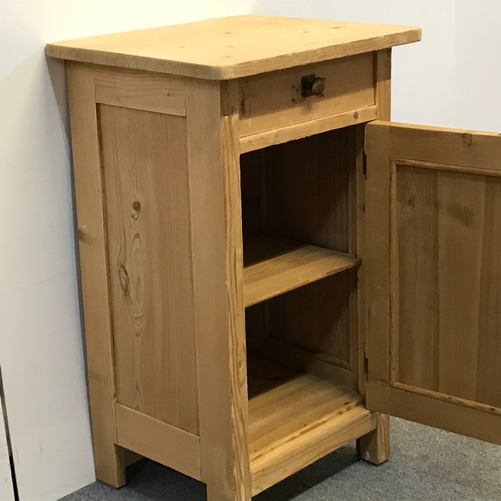 SMALL ANTIQUE PINE BEDSIDE CUPBOARD View V
