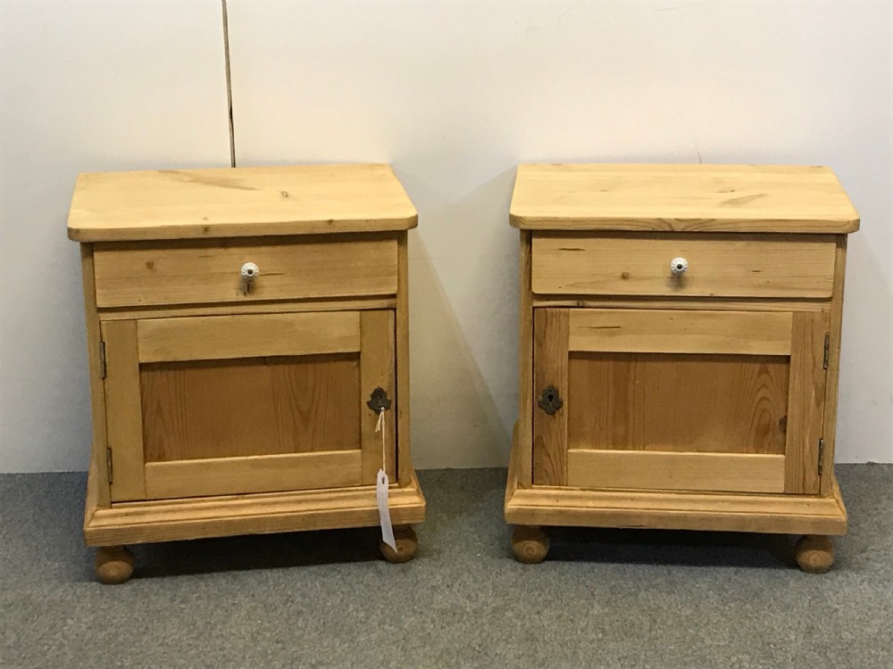 PAIR OF WIDE & LOW (DUMPY) 1920'S PINE BEDSIDE CUPBOARDS