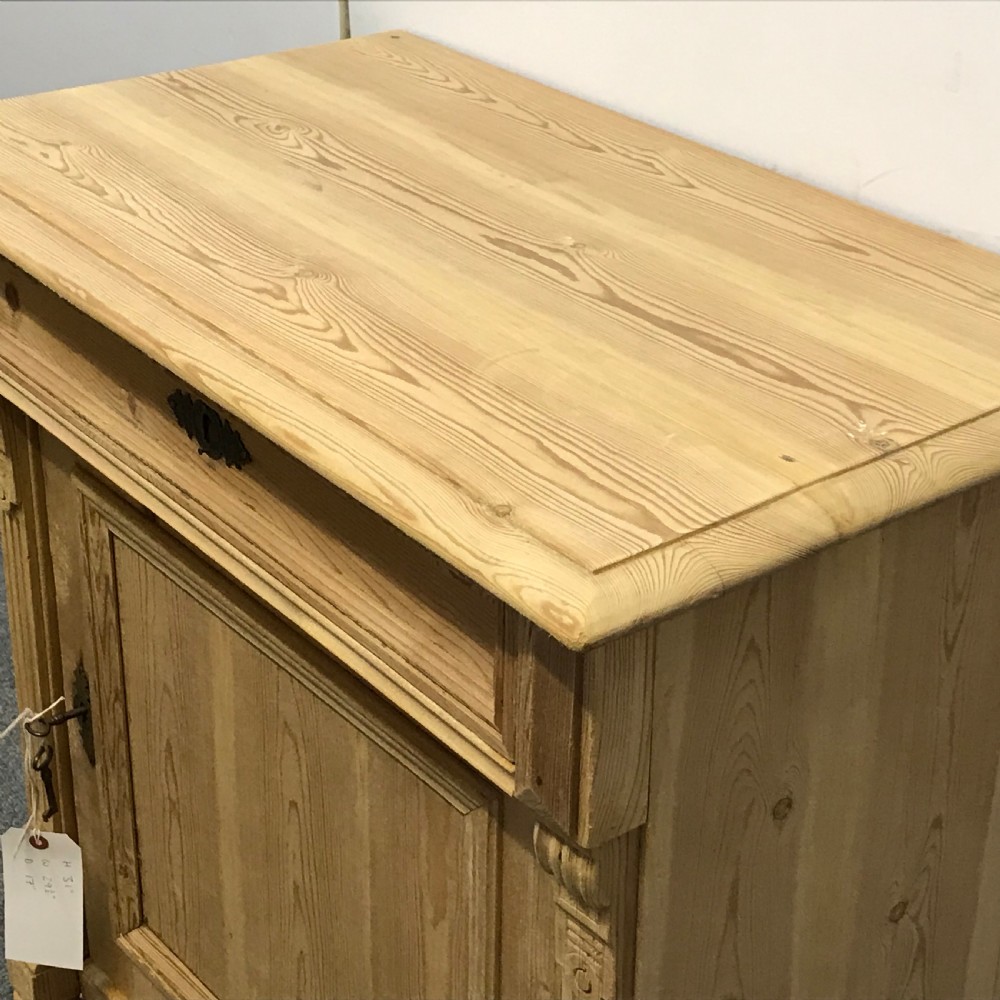 OLD PINE BEDSIDE CUPBOARD View V