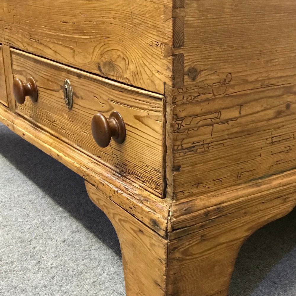 LARGE GEORGIAN MULE CHEST  View VII