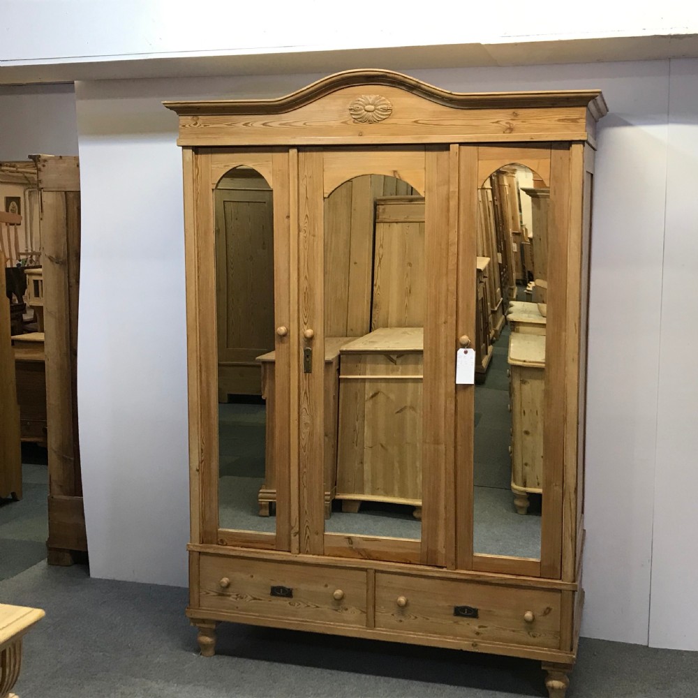 DEEP ANTIQUE PINE TRIPLE MIRRORED WARDROBE (DISMANTLES)