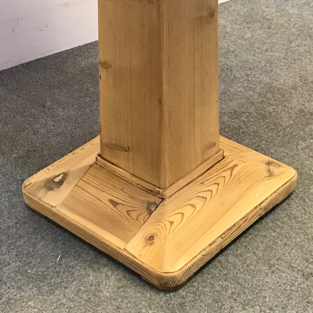 ANTIQUE PINE PEDESTAL TABLE  View IV