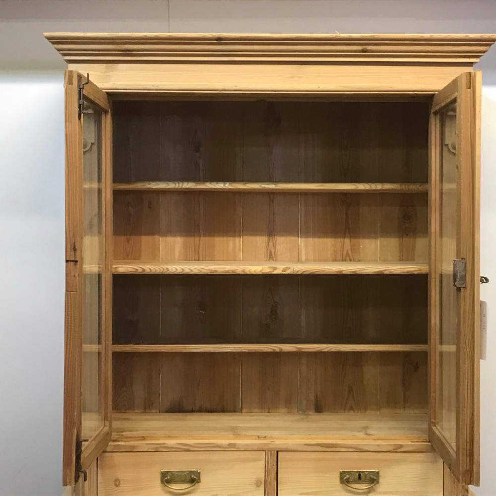 ANTIQUE PINE DISPLAY CABINET AND DRAWERS View V