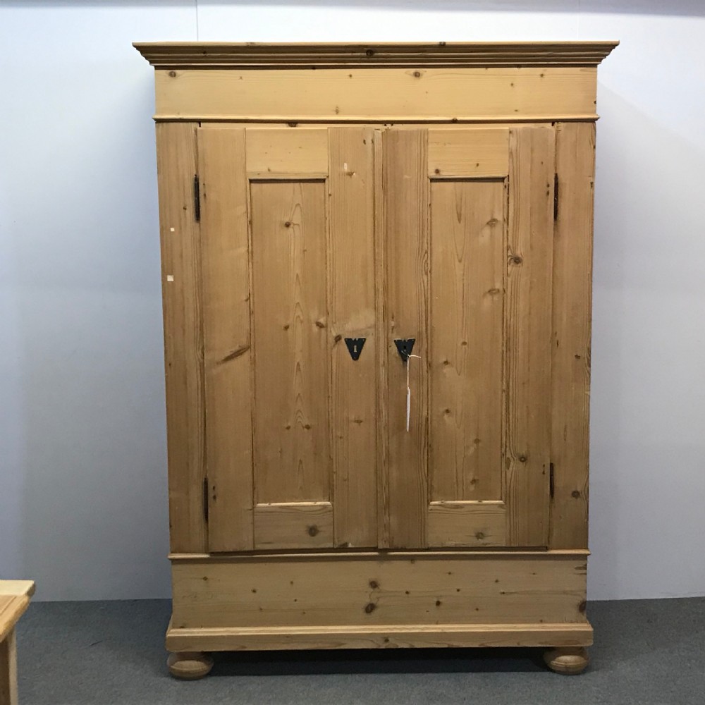 SMALL DEEP ANTIQUE PINE DOUBLE WARDROBE (DISMANTLES)