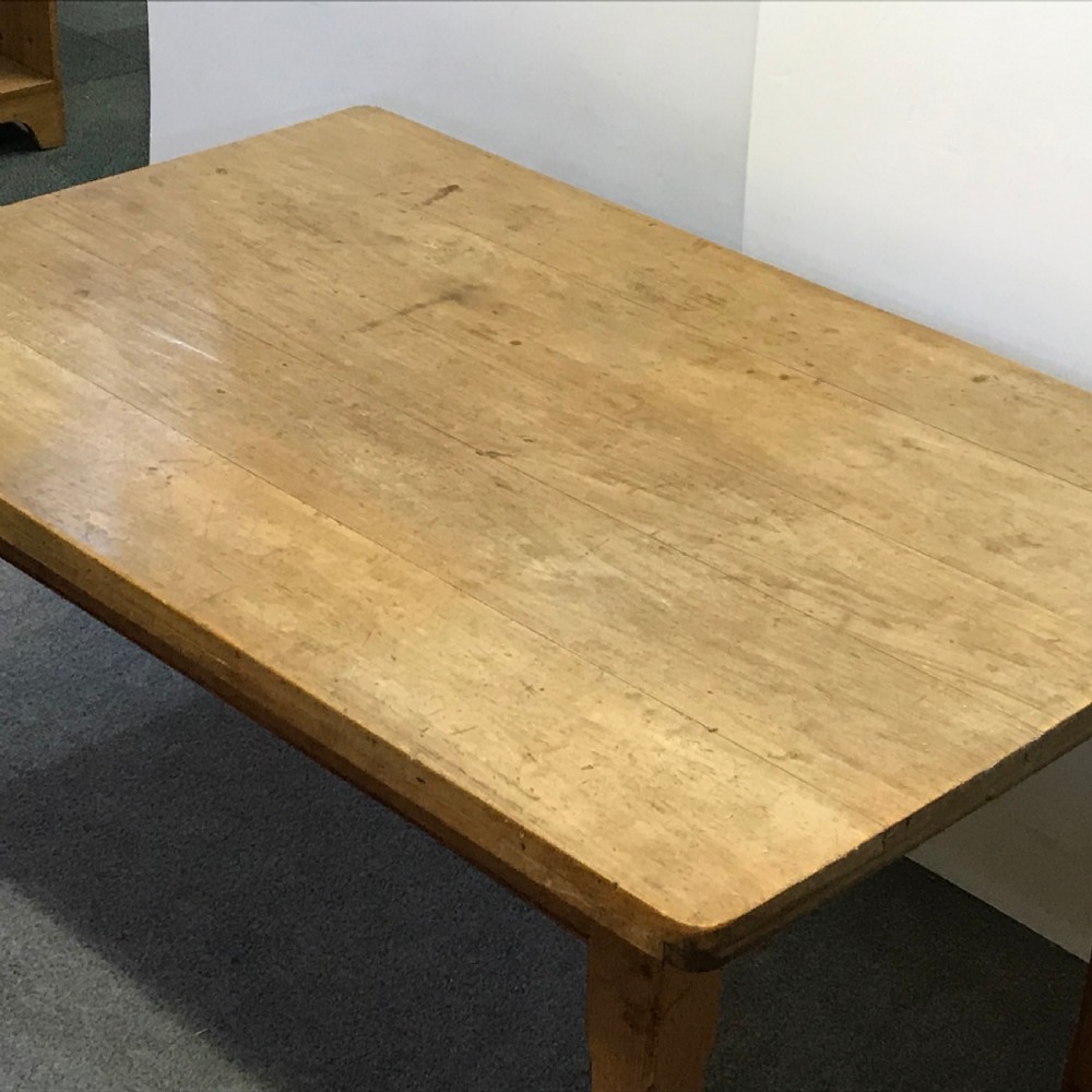 OLD RUSTIC COUNTRY KITCHEN TABLE  View V