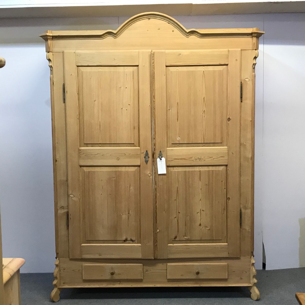 VERY LARGE ANTIQUE PINE WARDROBE (DISMANTLES)