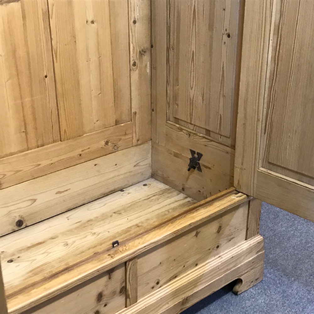 VERY TALL & DEEP ANTIQUE ENGLISH PINE DOUBLE WARDROBE (DISMANTLES) View VII