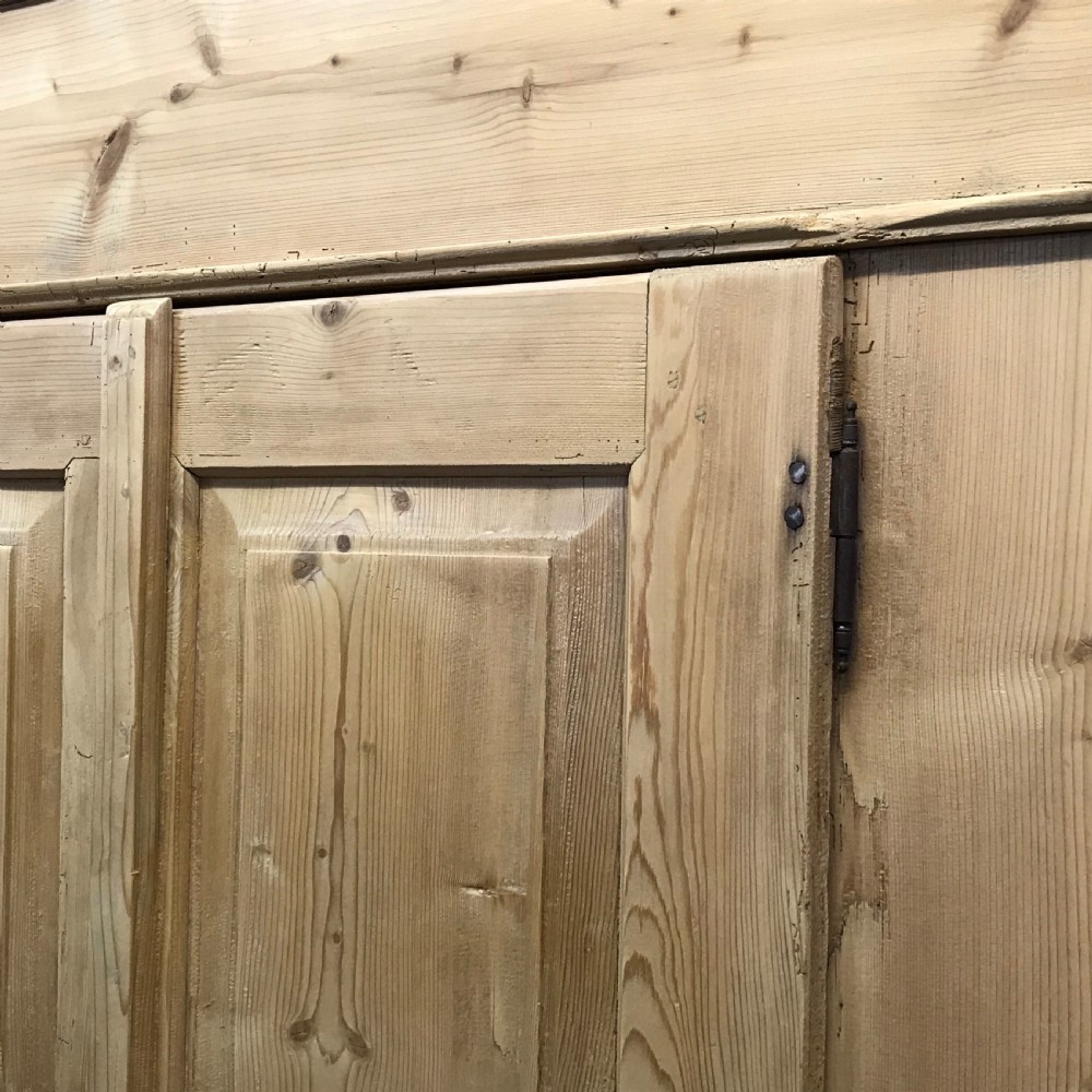 VERY DEEP 19TH CENTURY PINE DOUBLE WARDROBE (DISMANTLES) View V