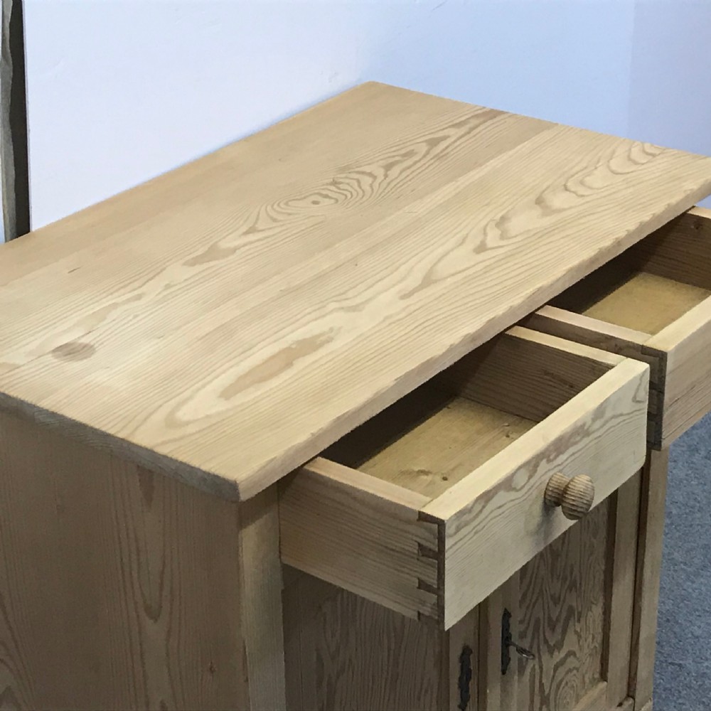 SMALL ANTIQUE PINE CUPBOARD View V