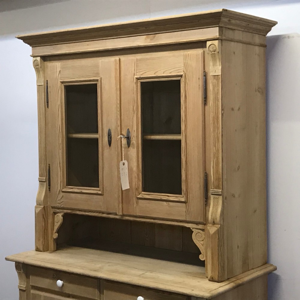 ANTIQUE COUNTRY PINE DRESSER View III