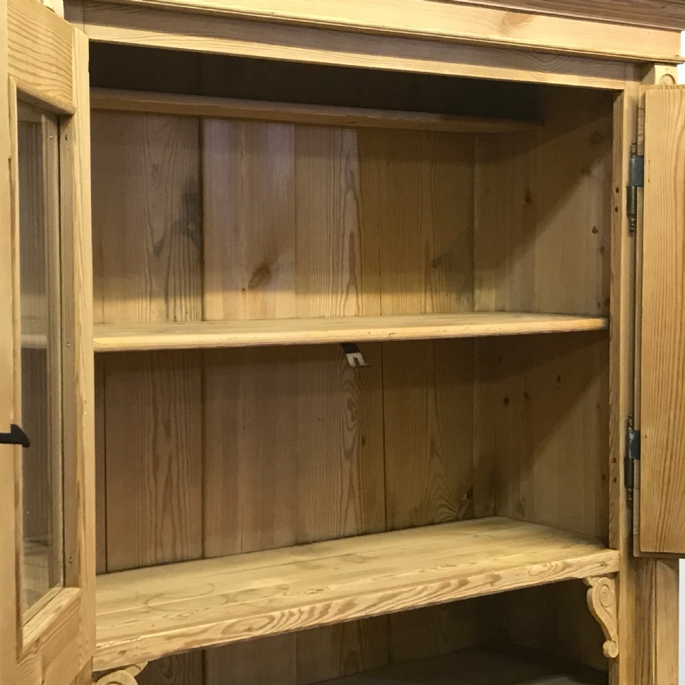 ANTIQUE COUNTRY PINE DRESSER View V
