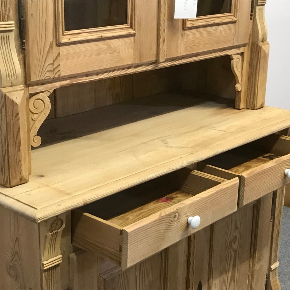 ANTIQUE COUNTRY PINE DRESSER View VII