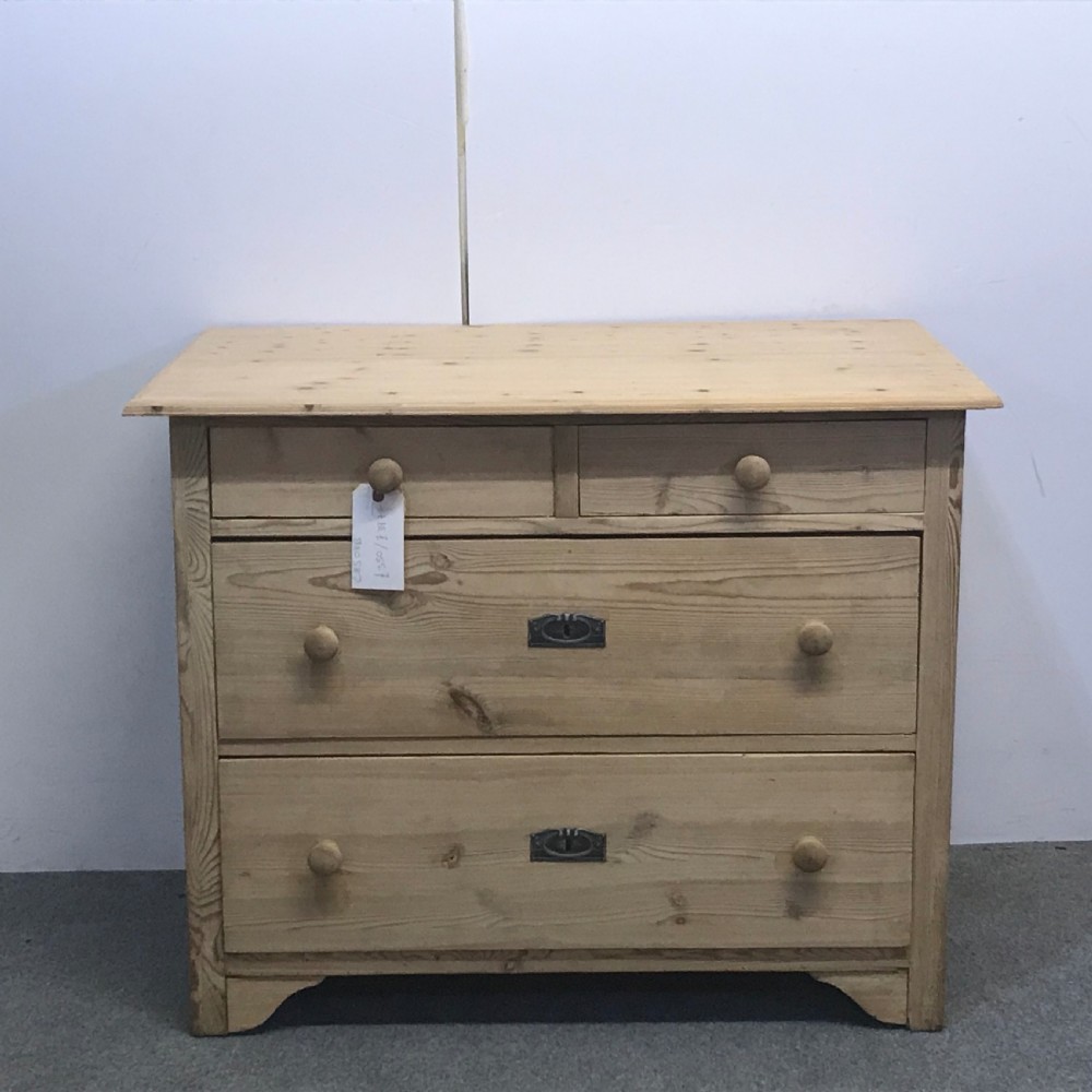 SMALL ANTIQUE PINE CHEST OF DRAWERS View II