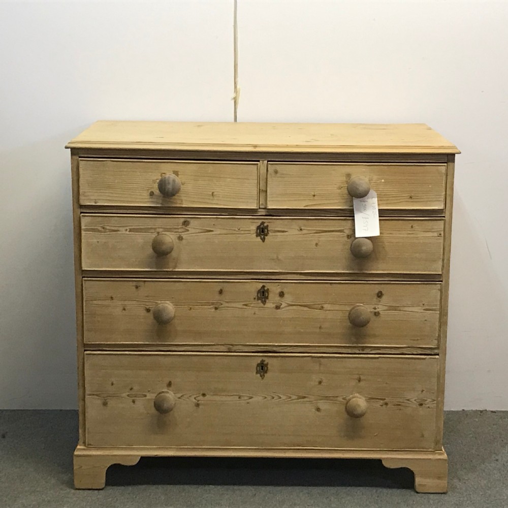 LATE 1700'S CHIPPENDALE PINE CHEST OF DRAWERS