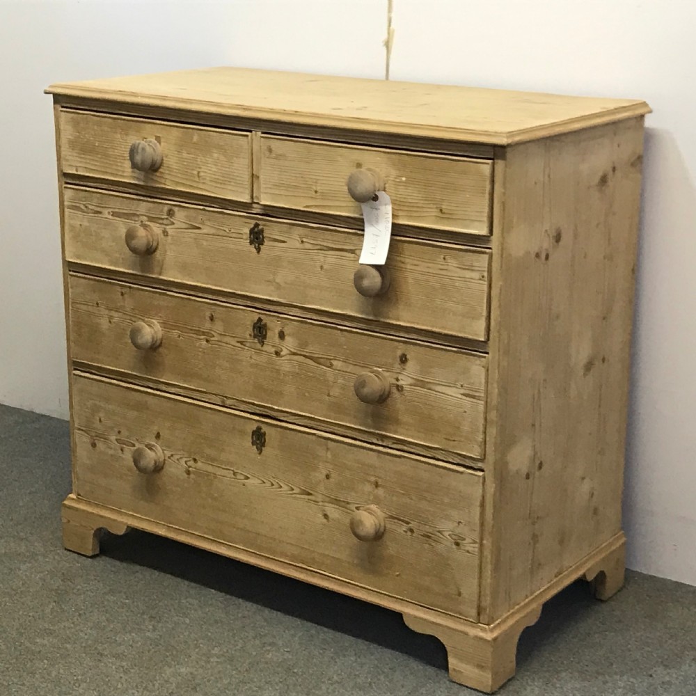 LATE 1700'S CHIPPENDALE PINE CHEST OF DRAWERS View III