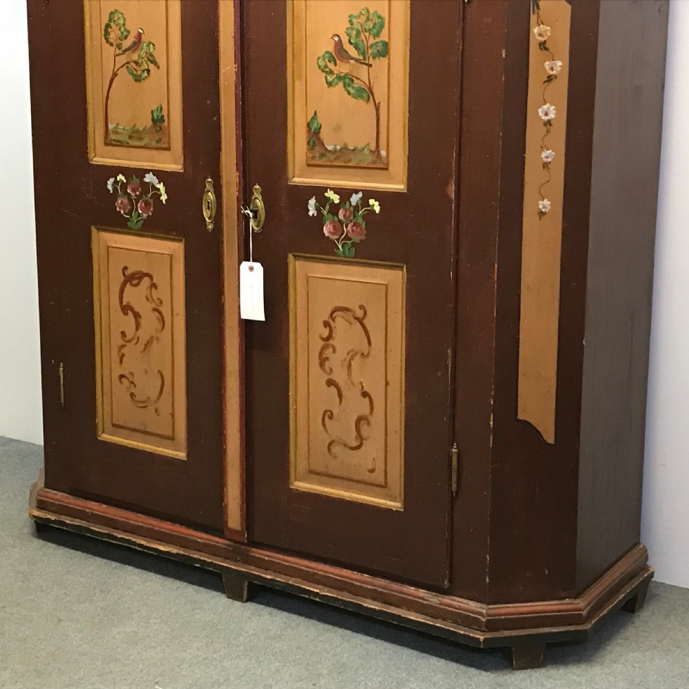 EARLY 1800'S PAINTED GERMAN ARMOIRE (DISMANTLES) View IV