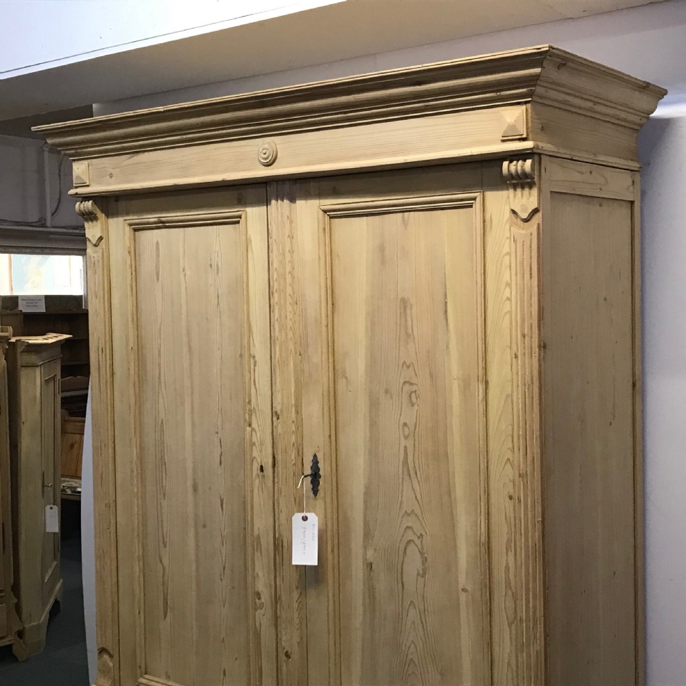 LATE 1800'S OLD PINE DOUBLE WARDROBE WITH BOTTOM DRAWERS (DISMANTLES) View IV